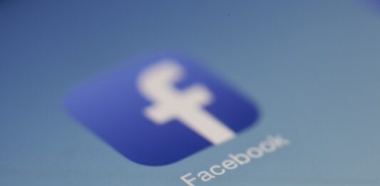 Jak usunąć konto na fb?