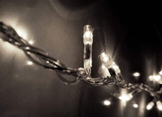 Jak stworzyć funkcjonalny system oświetlenia w salonie