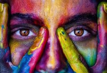 Jaka farbą w sprayu do plastiku?